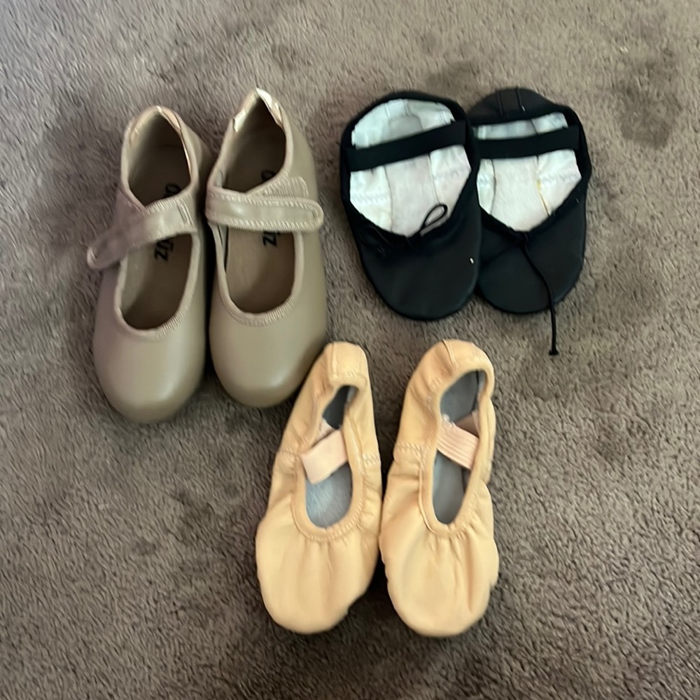 Toddler dance shoes